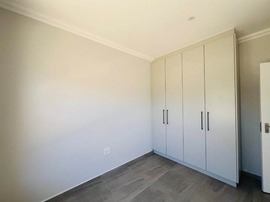 1 Bedroom Property for Sale in Table View Western Cape